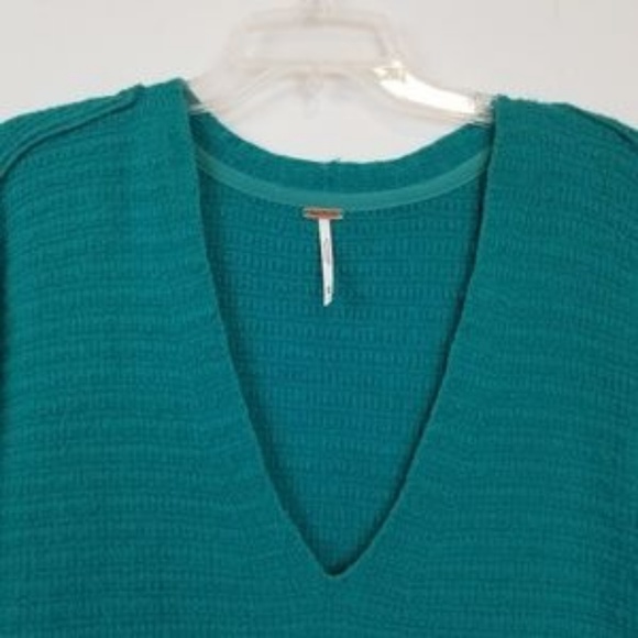Free People Heart in Laces green oversized sweater - Picture 7 of 8